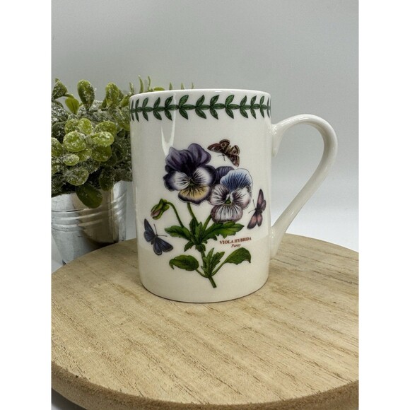 Portmeirion Botanic Garden T2401 Viola Hybrida Pansy Butterflies Coffee Mug - Picture 1 of 5
